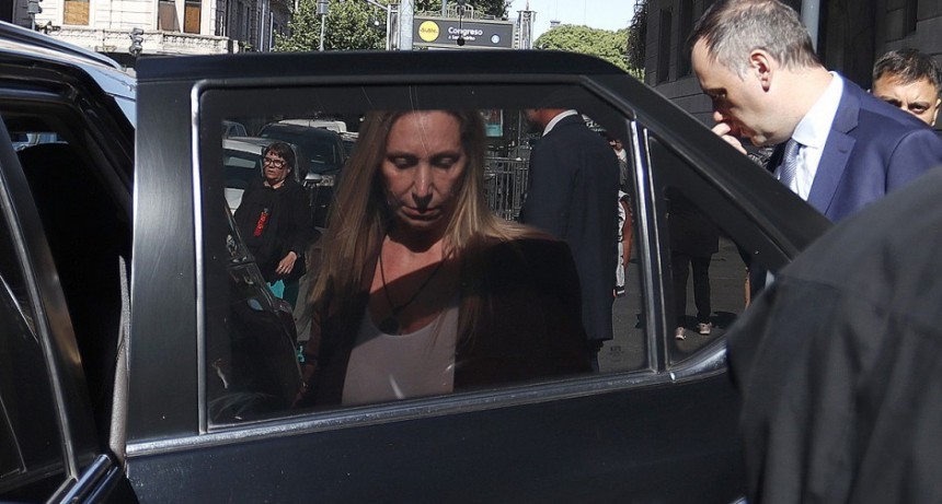 Bronca en las bases libertarias con Karina por la candidatura de Scioli: 