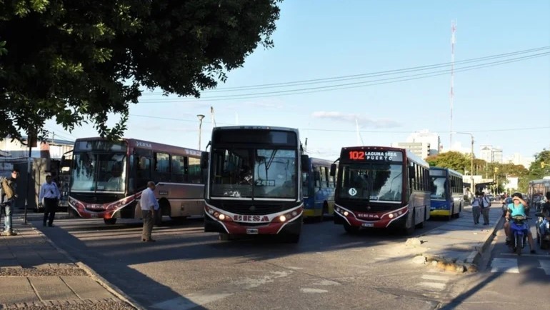 Corrientes: piden tarifas de $1.081 y $1.084  para el transporte urbano de pasajeros