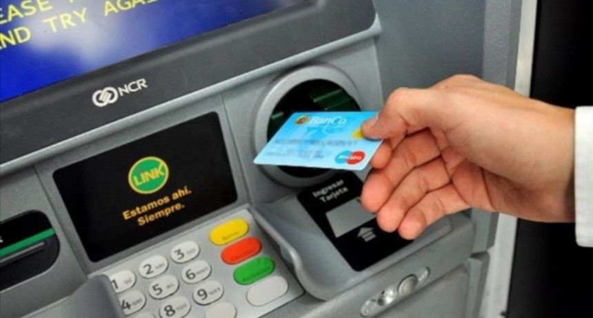 El 24 de mayo comenzaría el pago de sueldos a trabajadores estatales