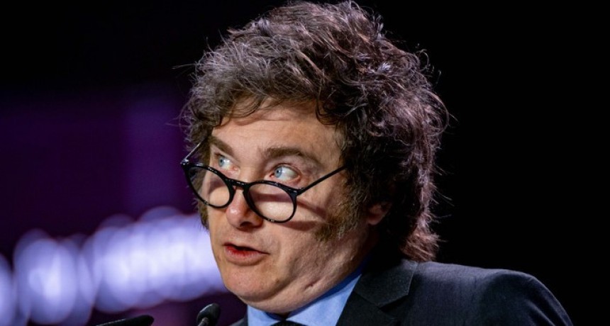Milei redobla sus ataques a la prensa y amenaza con denuncias penales