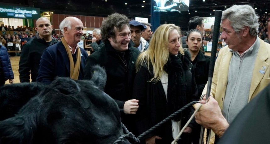 Milei analiza regalarle a la Rural el predio de Palermo, para evitar protestas en su discurso de inauguración de la feria