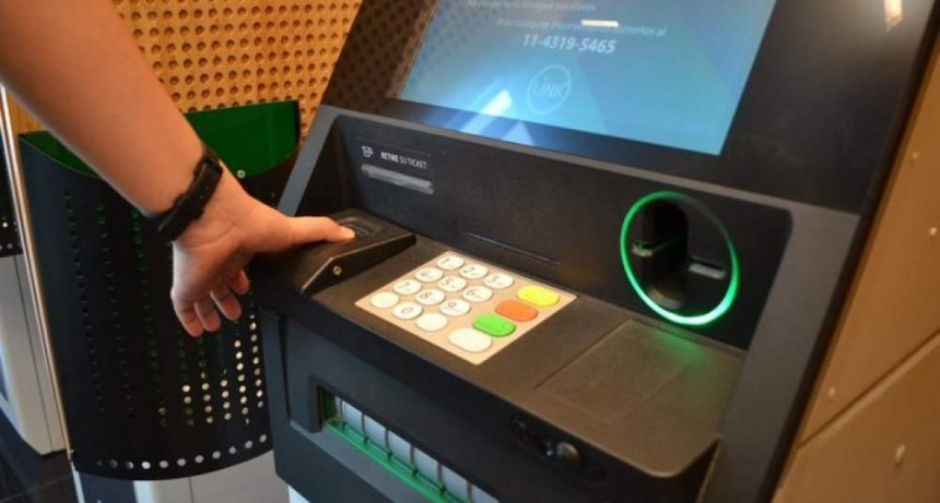 Valdés anunció cronograma de sueldos para empleados estatales