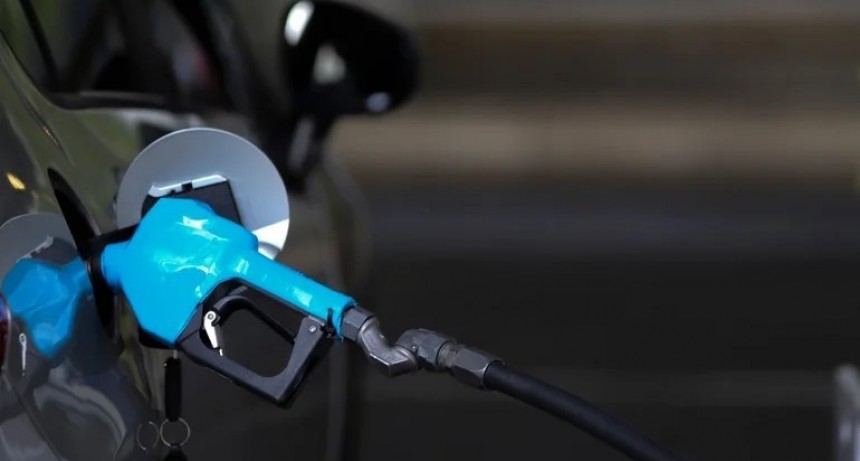 Nueva suba de combustibles: en los últimos 10 días la nafta subió un 58%