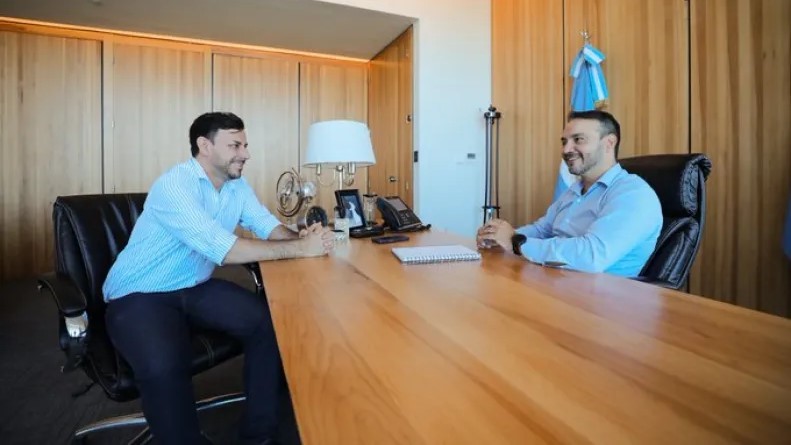 Juan Pablo Valdés fortalece la agenda con municipios: Diálogo estratégico con Mocoretá, Goya y Loreto