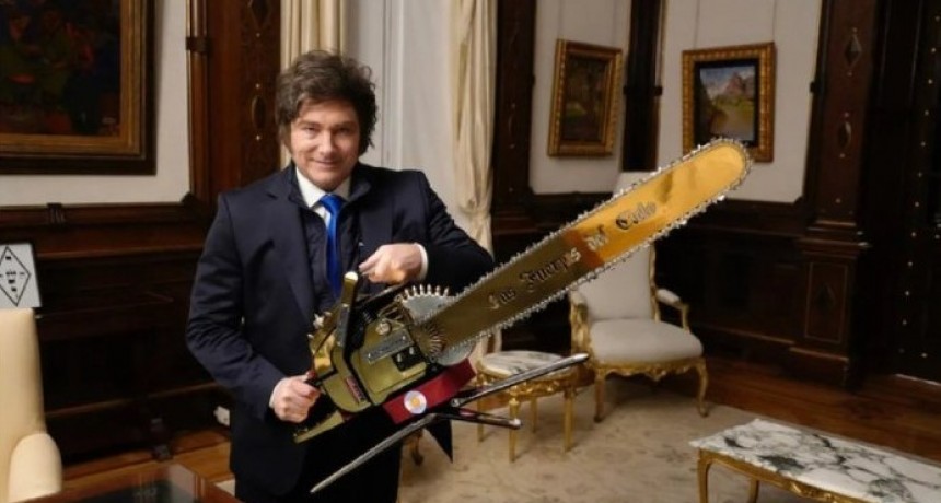 Denuncian penalmente a Milei por 