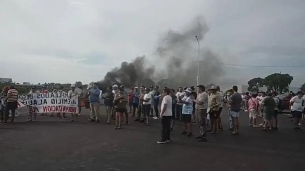 Tensión en Goya: Ex empleados de la textil Alal cortan la Ruta 27 en reclamo de indemnizaciones