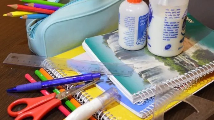 El costo de estudiar y de enseñar: una brecha insalvable entre la realidad de la calle y el abandono estatal