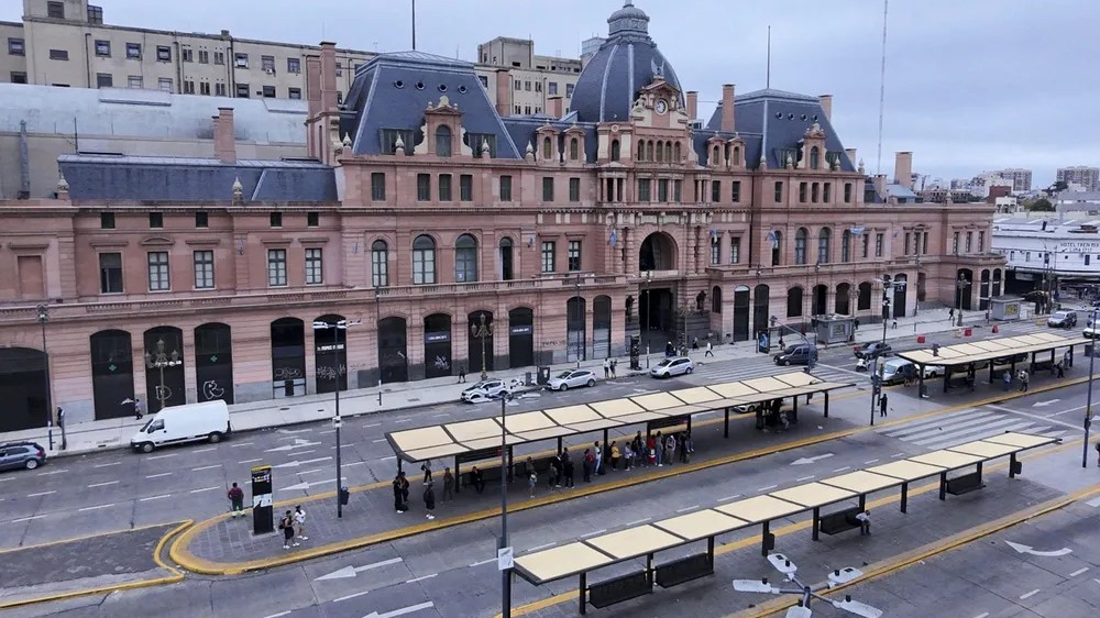 Histórico acatamiento al Paro General: La CGT confirmó una adhesión del 90% en todo el país