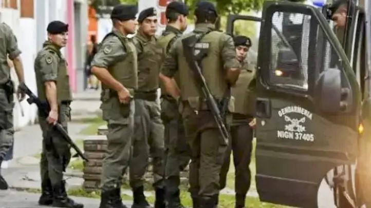 Militares aún no viajaron a Rosario y piden portar armas
