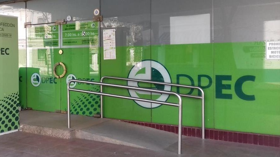 Tarifas de luz en Corrientes: El espejismo de los "promedios" y el golpe al bolsillo real