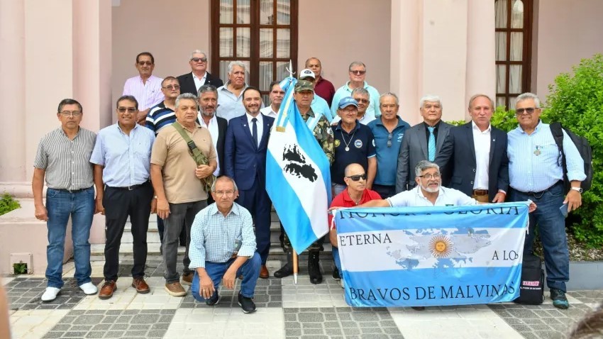 El regreso de los h&eacute;roes y el interrogante sobre la coherencia pol&iacute;tica