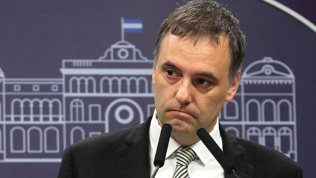 El fin del disfraz: la justicia acorrala a Adorni por su fortuna oculta