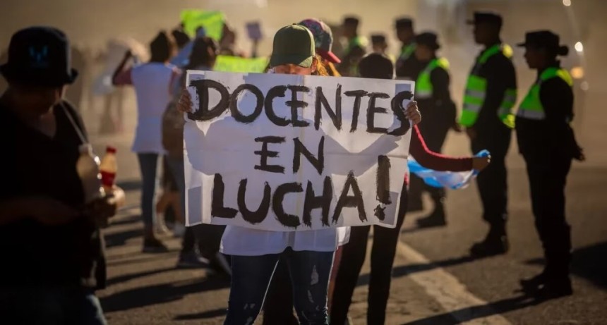 El gobierno bloque&oacute; el paro docente en corrientes: los hechos y la realidad de un derecho cercenado