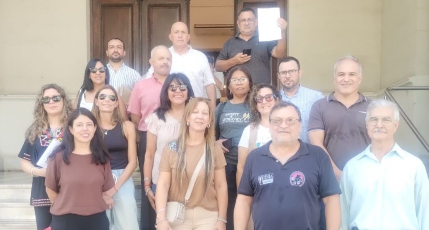 Paso formal: los gremios exigen por escrito la ca&iacute;da del decreto de los descuentos