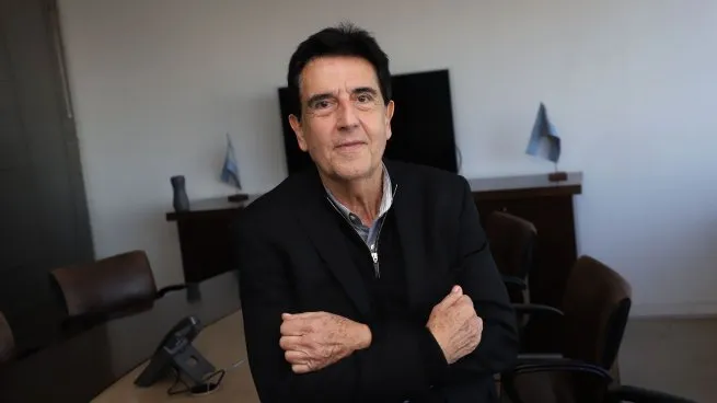 Melconian y el l&iacute;mite del "plan motosierra": &iquest;Equilibrio fiscal o cementerio productivo?