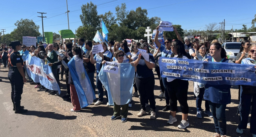 El Gobierno retrocede: Vald&eacute;s derog&oacute; el art&iacute;culo de los descuentos "castigo" a docentes