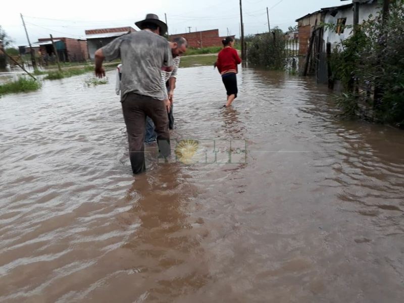 Alerta en Curuzú Cuatiá por el desborde de dos arroyos por la intensa lluvia