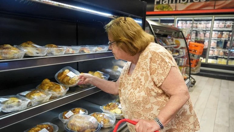 En marzo, subió el consumo en supermercados y en shoppings