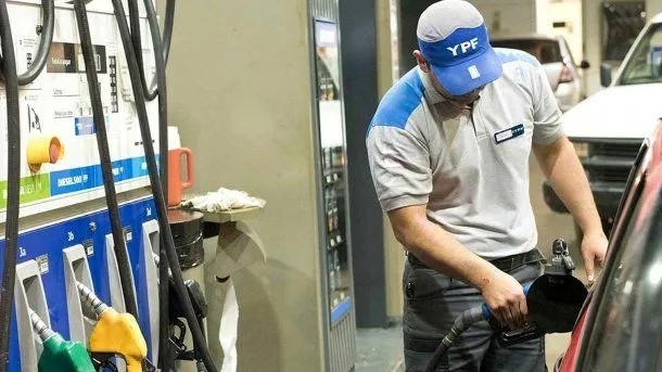 La nafta y el gasoil volverán a aumentar desde este domingo