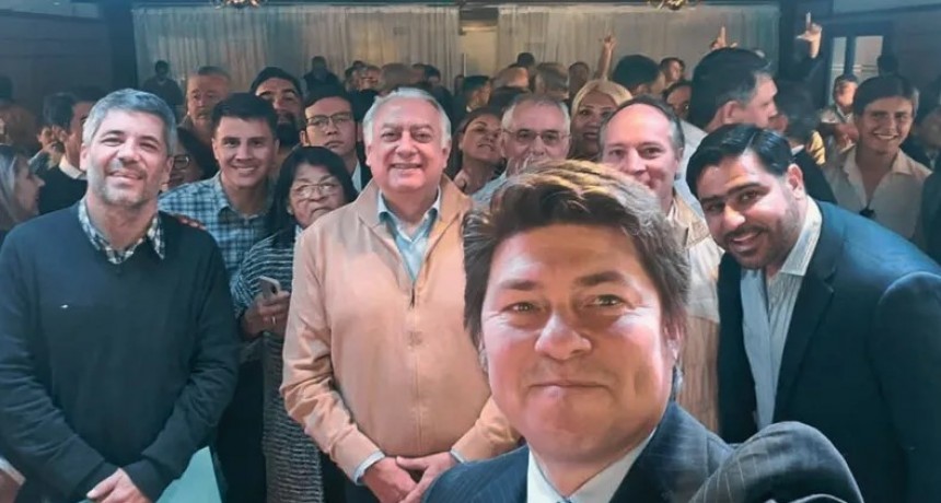 Corrientes: Gustavo Valdés afina la lapicera y le baja el precio al coqueteo entre Camau y LLA