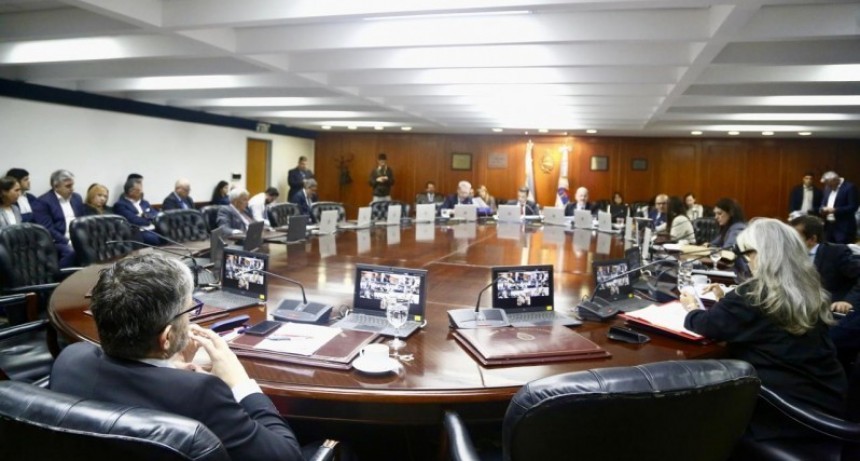 Escándalo en el Consejo de la Magistratura: los jueces se fueron cuando iban a tratar Lago Escondido