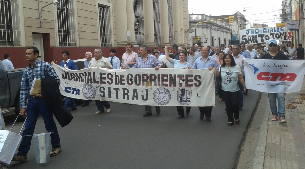 Judiciales a la calle: Con la presencia de Piumato, refuerzan el reclamo por el 6% de aumento