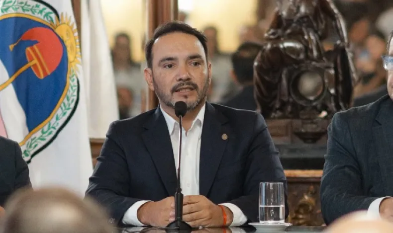 Juan Pablo Vald&eacute;s advirti&oacute; sobre el abandono de Naci&oacute;n: "Cada vez asumimos m&aacute;s responsabilidades y tenemos menos fondos"