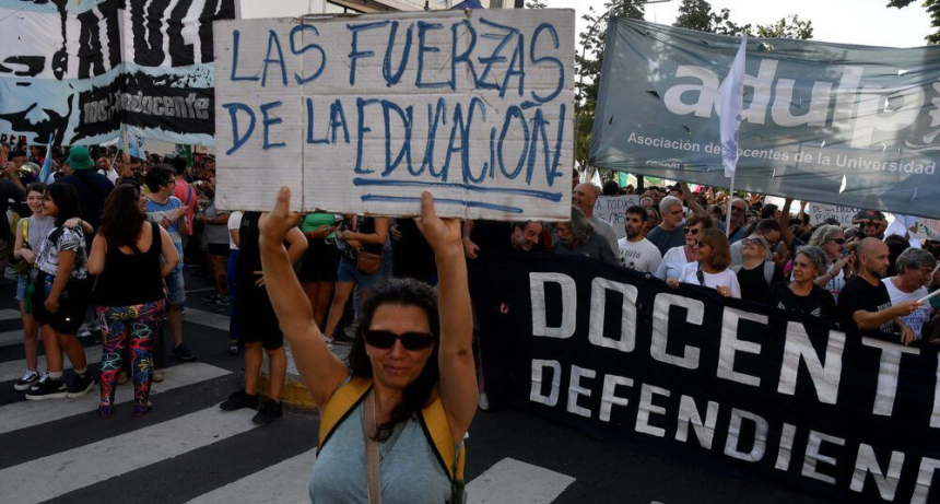 PROVOCACI&Oacute;N: En la v&iacute;spera de la marcha, el Gobierno asesta un nuevo golpe a la Universidad y la Ciencia