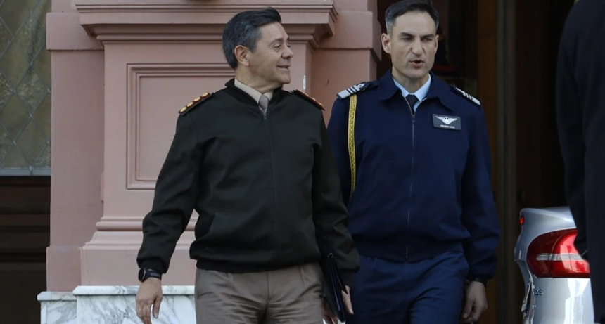 Un informe de las FFAA revela que el salario de los militares cay&oacute; 80% desde que asumi&oacute; Milei