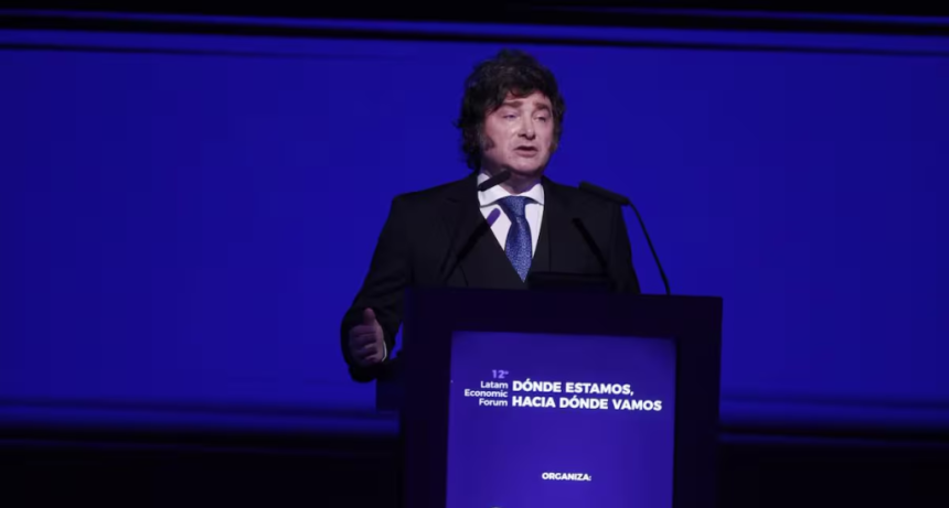 El relato del crecimiento: El peligroso abismo entre los n&uacute;meros de Milei y la realidad de la calle