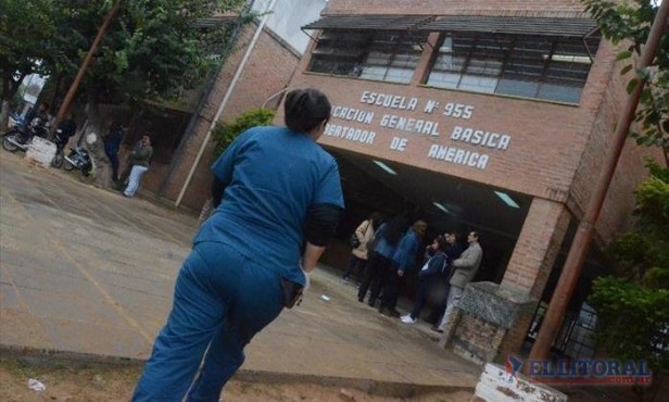 Una niña llevó gas pimienta a la escuela, sus compañeros lo arrojaron y afectó a 32 chicos