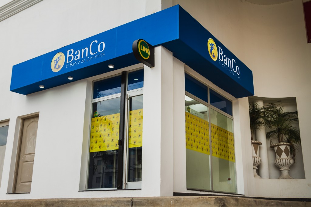 El Banco de Corrientes inauguró nuevos cajeros automáticos en Capital