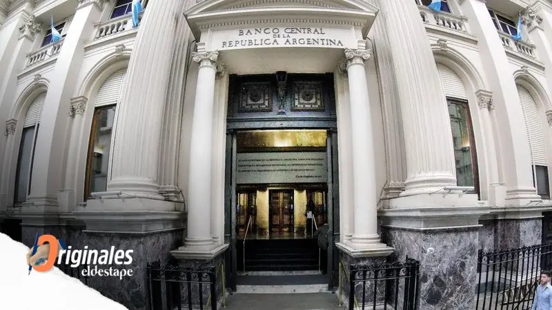 En la economía de Milei los dólares no vienen, se van