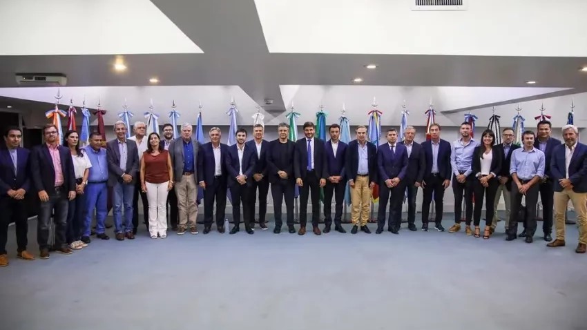 Nación les ofrecerá fondos a las provincias a cambio de que se hagan cargo de obras de Vialidad