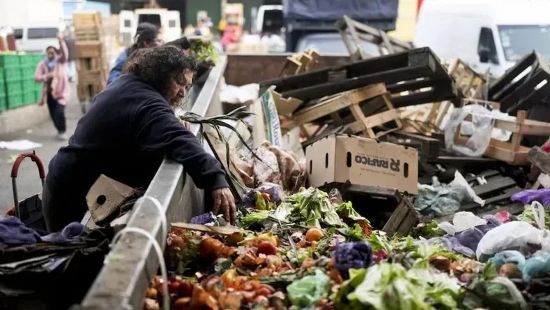Según la UCA, más del 50% de los hogares sufre estrés económico y crece la pobreza