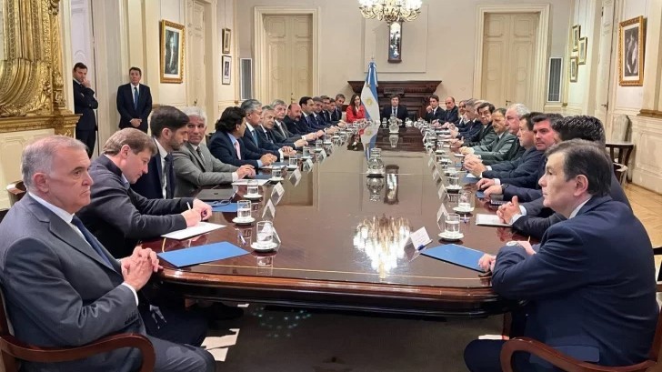 Una provincia argentina suspendió aumentos salariales y ya son obvias las dificultades financieras en otras