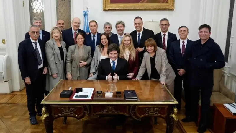 Advierten que el proyecto "S&uacute;per RIGI" consolida una econom&iacute;a de enclave y pone en riesgo la soberan&iacute;a de datos