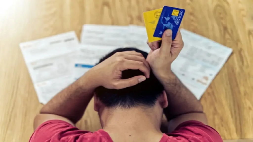 Alarma por el endeudamiento familiar: La morosidad de los hogares subi&oacute; en abril y ya supera el 12%