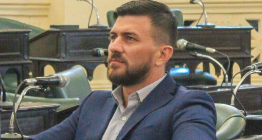 Ante la llegada de Kicillof a Corrientes, Arag&oacute;n afirm&oacute;: "Las provincias se caen a pedazos y el Gobierno nacional no nos mira"