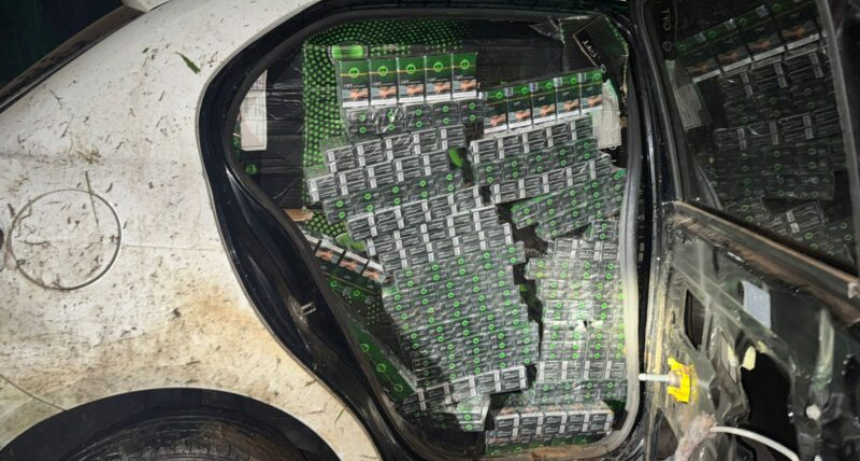 Contrabandistas chocaron contra un caballo, escaparon a pie y abandonaron un cargamento de $30 millones