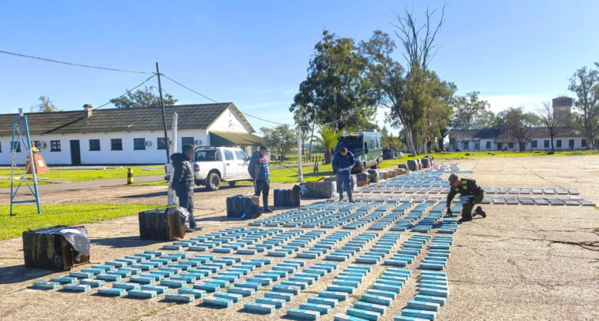 Golpe al contrabando en Corrientes: Incautaron un millonario cargamento ilegal valuado en m&aacute;s de $61 millones