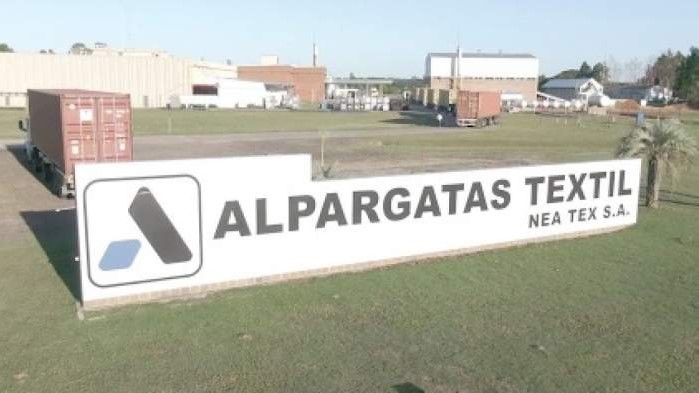 Alpargatas Textil despidió a nueve trabajadores por caída en las ventas