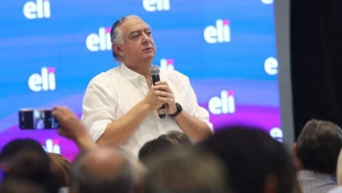 Pedro Cassani renunció a la candidatura a vicegobernación