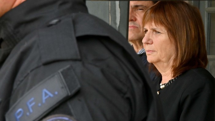 Bullrich despliega un ejército de agentes encubiertos en redes sociales