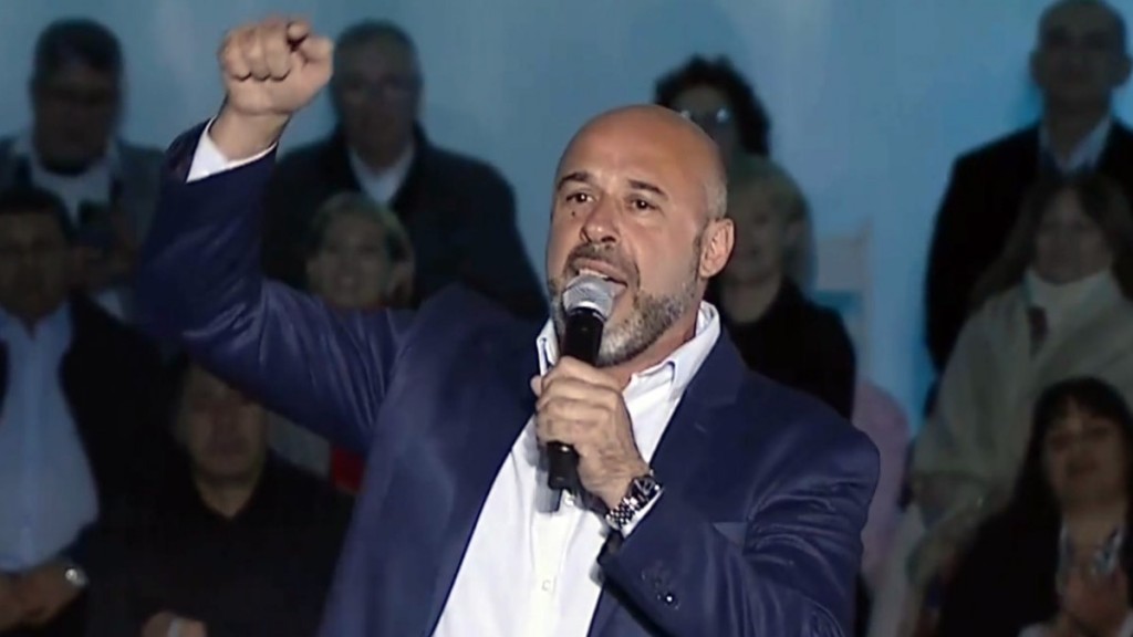 Martín Ascúa pide un debate con Juan Pablo Valdés y los otros candidatos