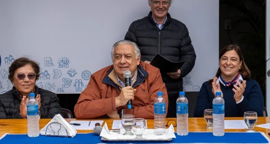 Corrientes: La Libertad Avanza sumó a Pedro Cassani y cuatro grandes frentes pelearán para suceder a Valdés