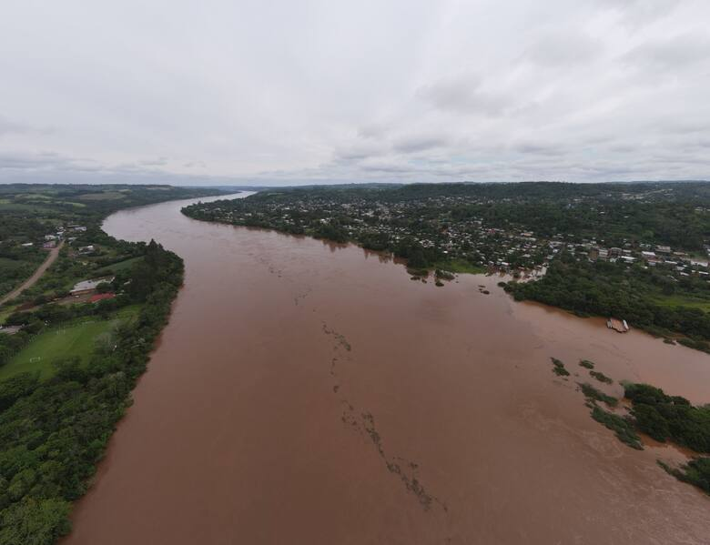 Prefectura alerta por la crecida del r&iacute;o Uruguay: situaci&oacute;n en los puertos