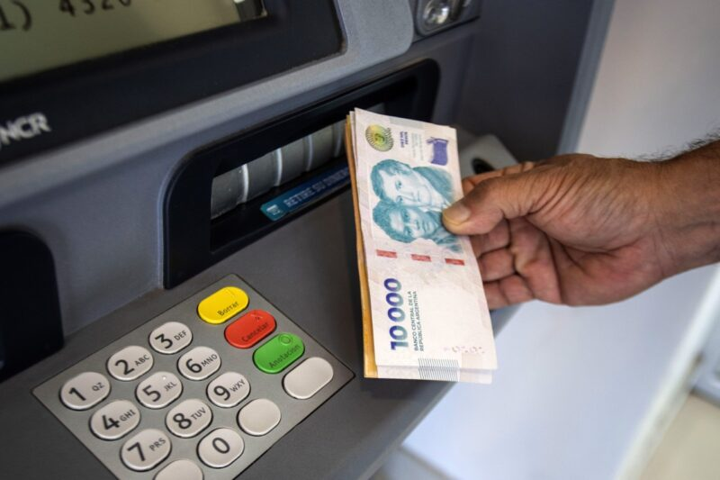 Sueldo de julio: El Gobierno provincial anunci&oacute; el cronograma de pago para activos, jubilados y pensionados