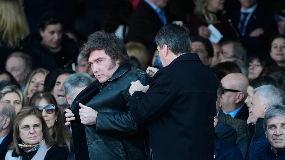 Cambio de tendencia: el 63,7% de los argentinos responsabiliza a Javier Milei por la crisis econ&oacute;mica