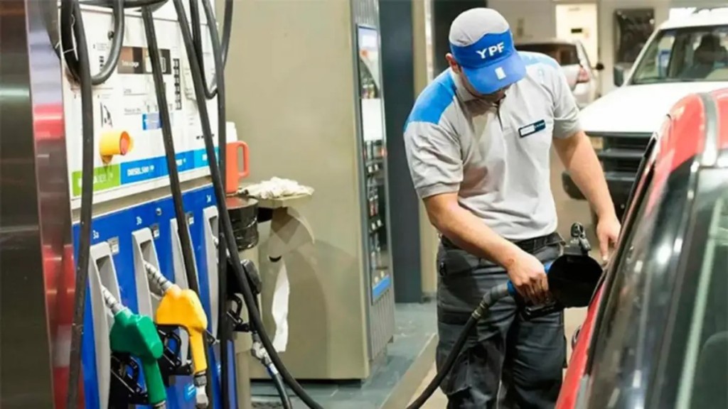 Estaciones de YPF en Corrientes cambiarán su lista de precios según la hora del día
